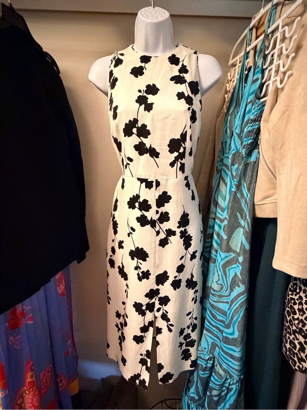 Ann Taylor White Sleeveless Floral Midi Dress - Black Print